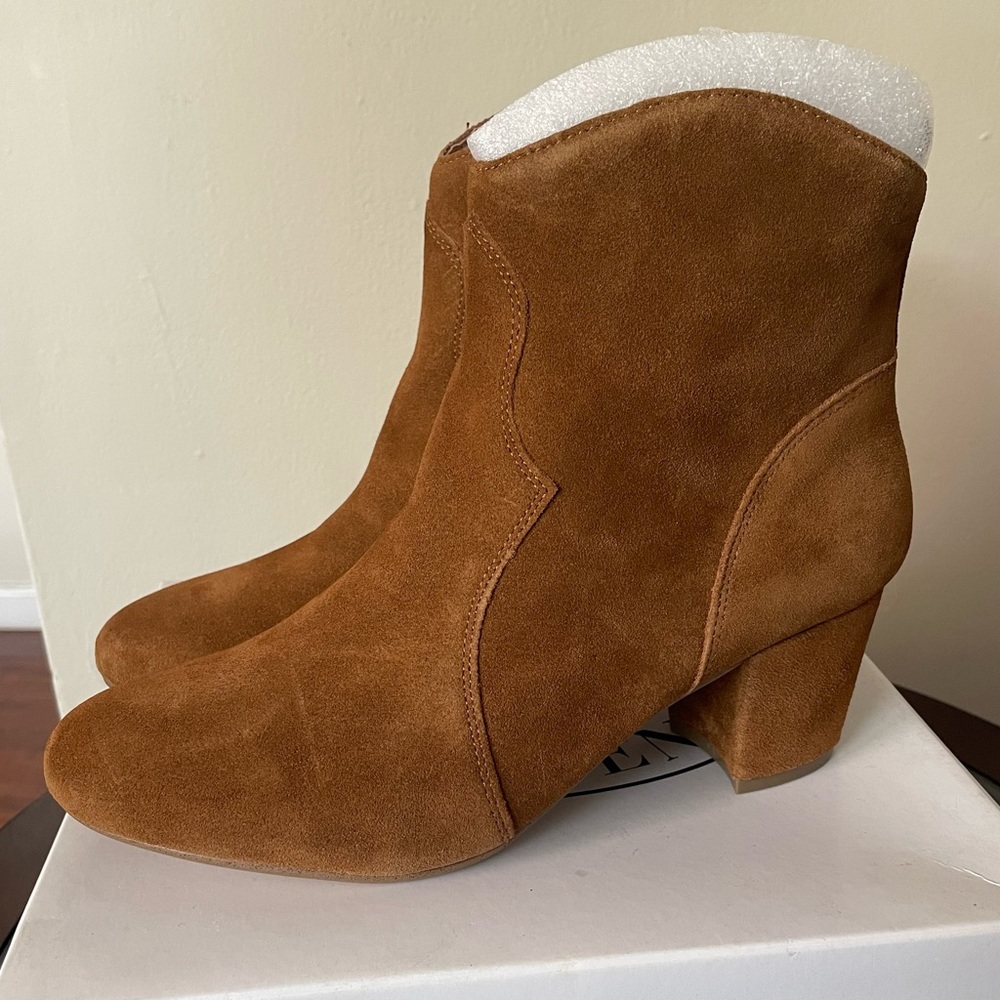 STEVE MADDEN COGNAC BROWN SUEDE WESTERN ANKLE BOOT